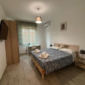 Affittacamere 10, Milano